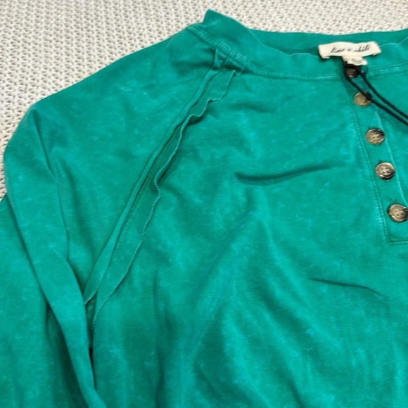 NWT lime and chili long sleeve top - Picture 4 of 6
